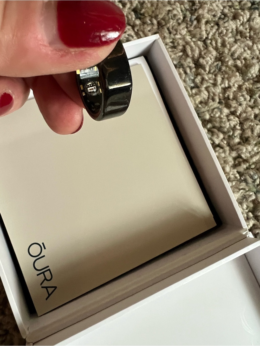 Oura Ring Sz 8 black gen 3 like new - Picture 5 of 9